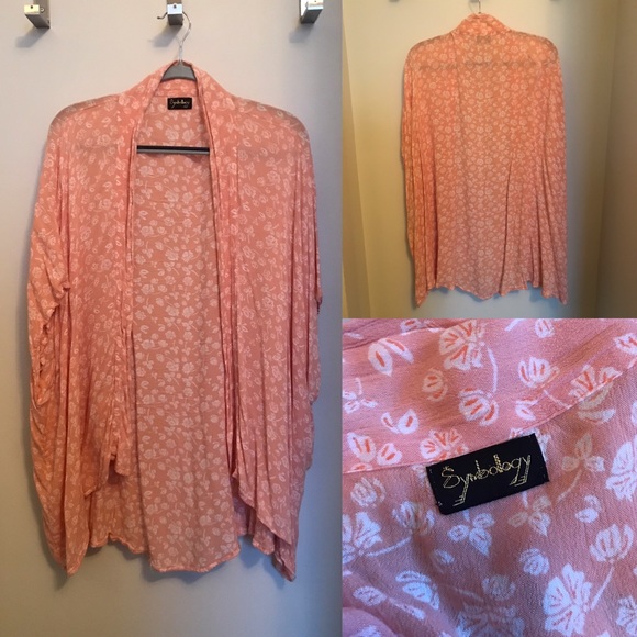 Floral Kimono-style Cardigan - Picture 3 of 6